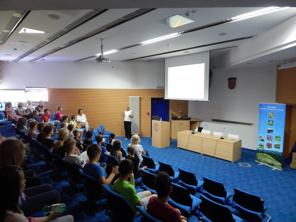 Javna ustanova Park prirode Velebit organizirala je predavanje u Gradskoj knjižnici „Ivan Goran Kovačić“ iz Karlovca